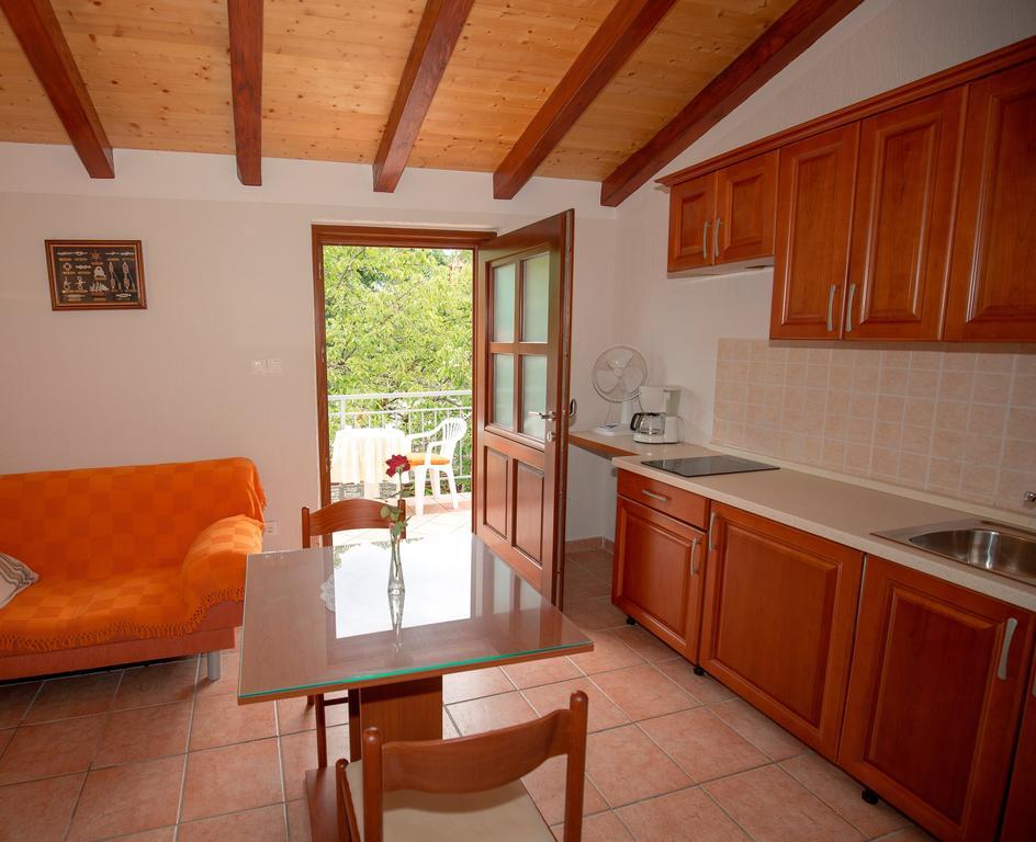 Apartment La Roza Funtana Exterior foto